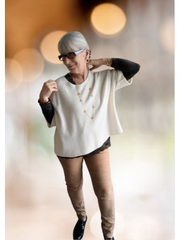 Pull poncho beige manches courtes l 1 vue de face l Tilleulmenthe mode boutique de vêtements femme en ligne