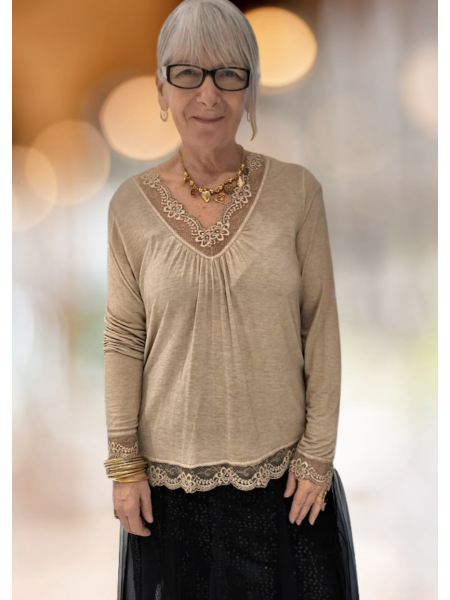 Top camel avec dentelle l 3 vue de face l Tilleulmenthe mode boutique de vêtements femme en ligne