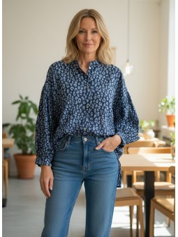 Chemise bleue manches longues bouffantes l 1 vue de face l Tilleulmenthe mode boutique de vêtements femme en ligne