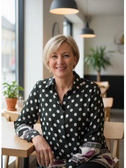 Blouse ample à poids choco et blanche l 3 vue de face l Tilleulmenthe mode boutique de vêtements femme en ligne