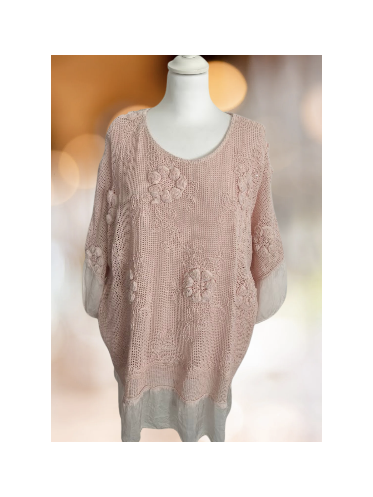 Haut rose fleurs brodées l 2 vue de près l Tilleulmenthe mode boutique de vêtements femme en ligne