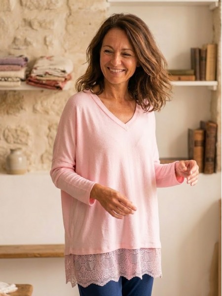 Top manches longues dentelles rose l 1 vue de face l Tilleulmenthe mode boutique de vêtements femme en ligne