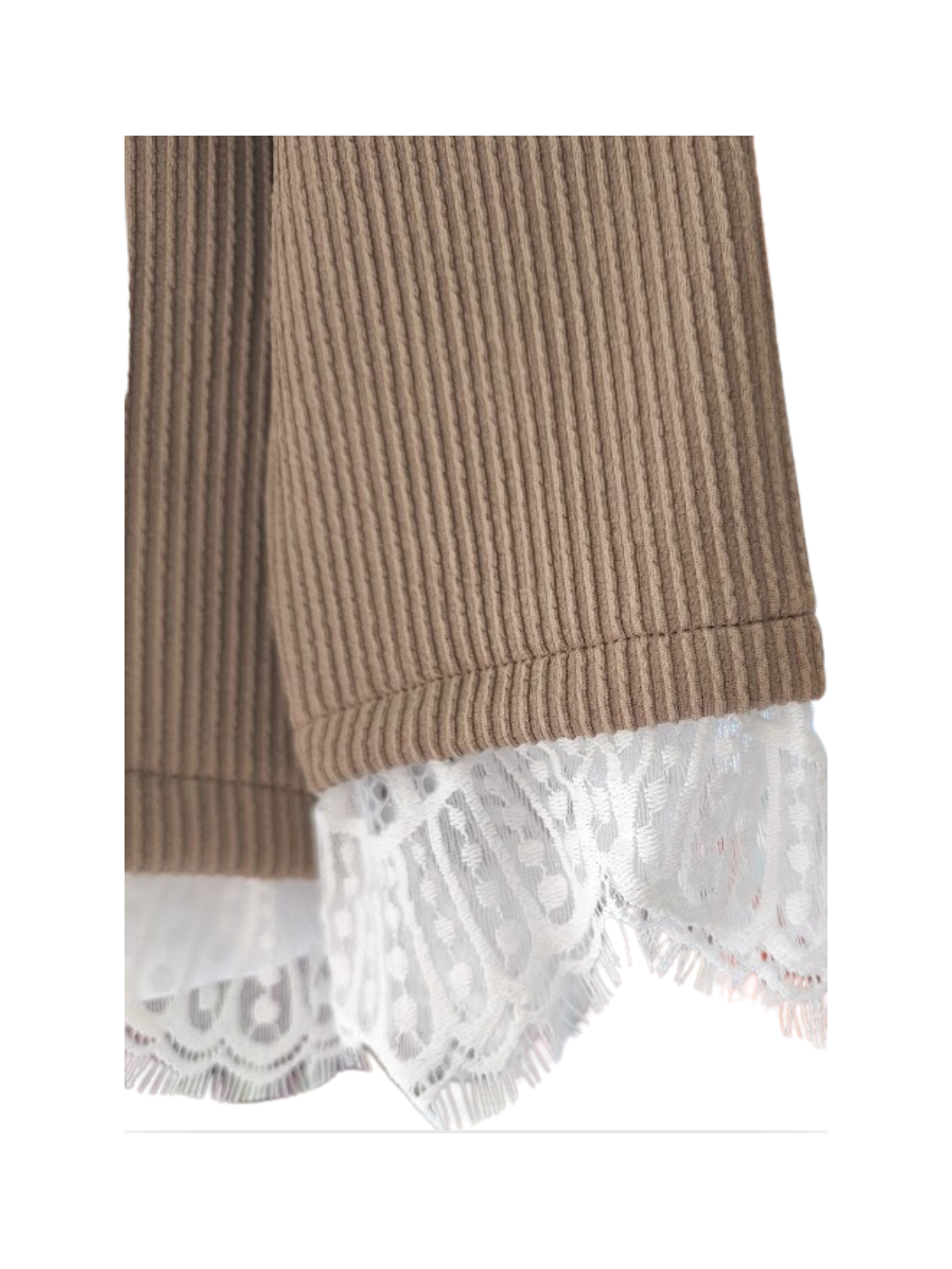 Top camel dentelle blanche l 3 vue manche l Tilleulmenthe mode boutique de vêtements femme en ligne