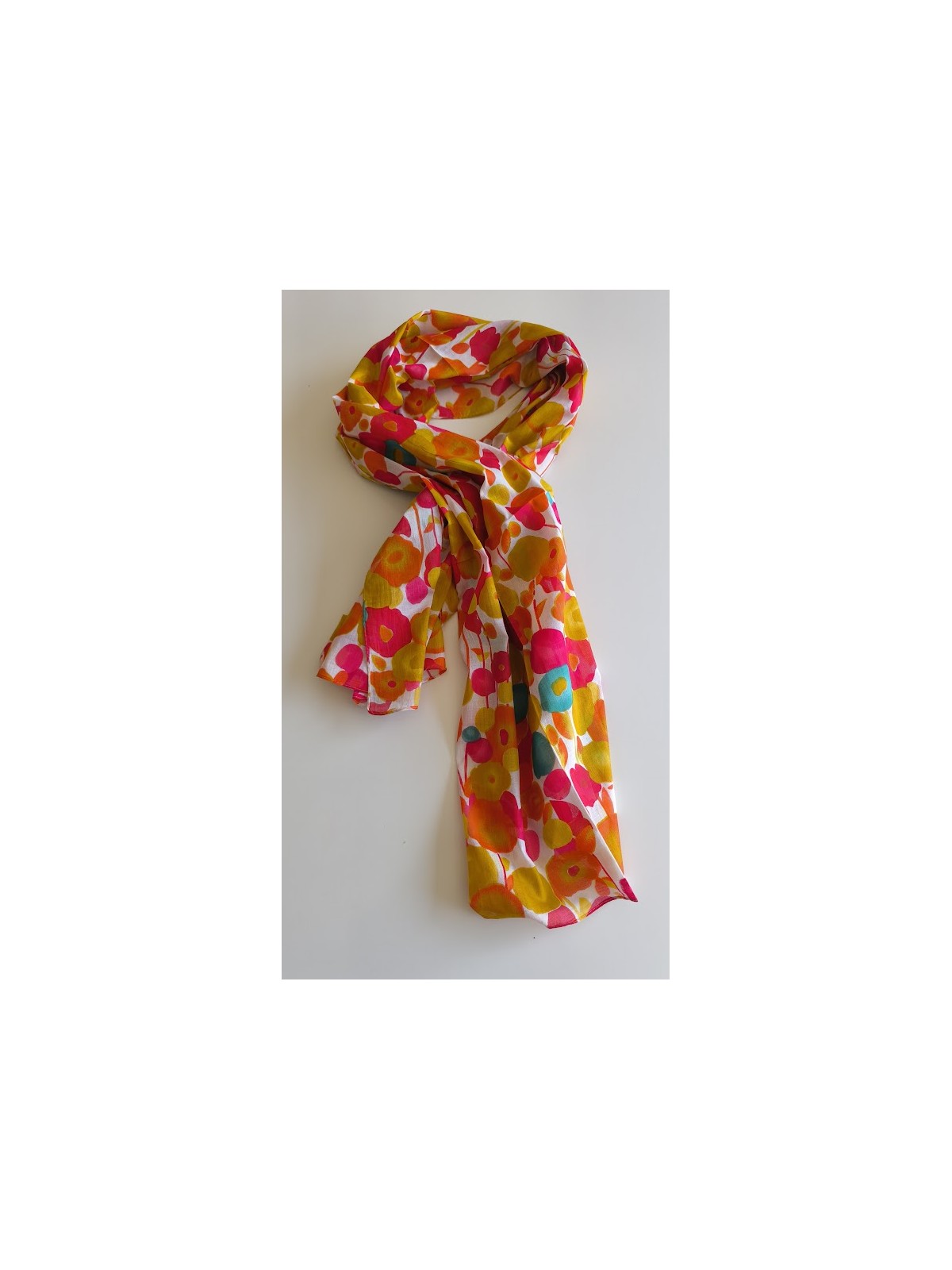 Foulard moutarde à fleurs pour femme l 3 vue couleur moutarde l Tilleulmenthe mode boutique de vêtements femme en ligne