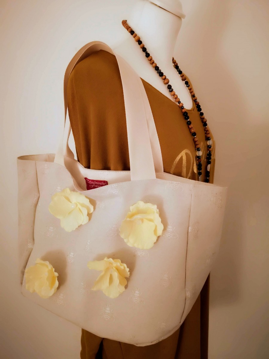 Sac Fleur de Lune Tilleulmenthe 1 | La mode au féminin prêt à porter femmes vêtements originaux fashion dernières tendances Sac Fleur de Lune Tilleulmenthe 1 | La mode au féminin prêt à porter femmes vêtements originaux fashion dernières tendances