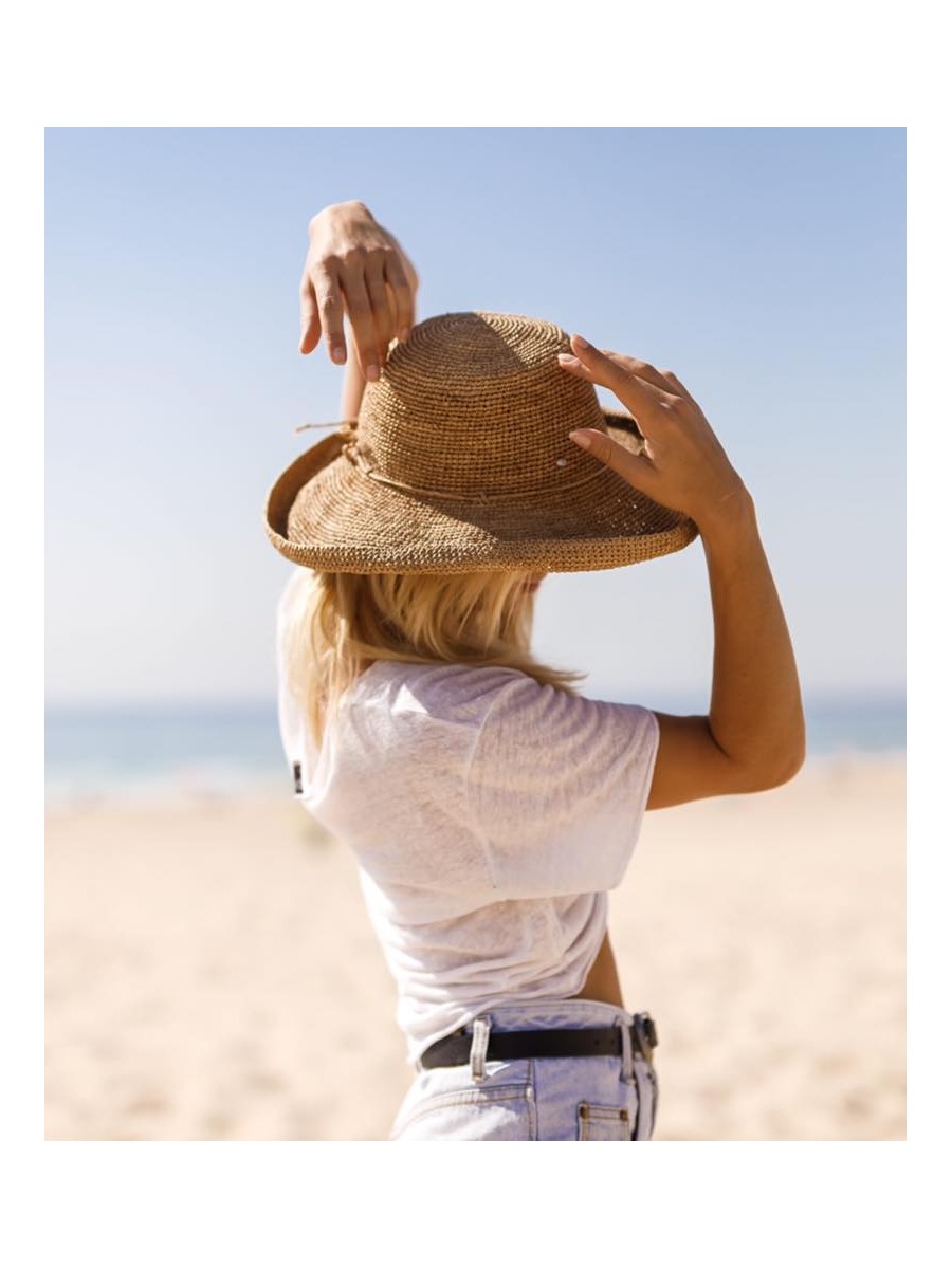 Chapeau roulotte Le voyage en panier |3 vue porté de profil|Tilleulmenthe boutique de mode femme en ligne